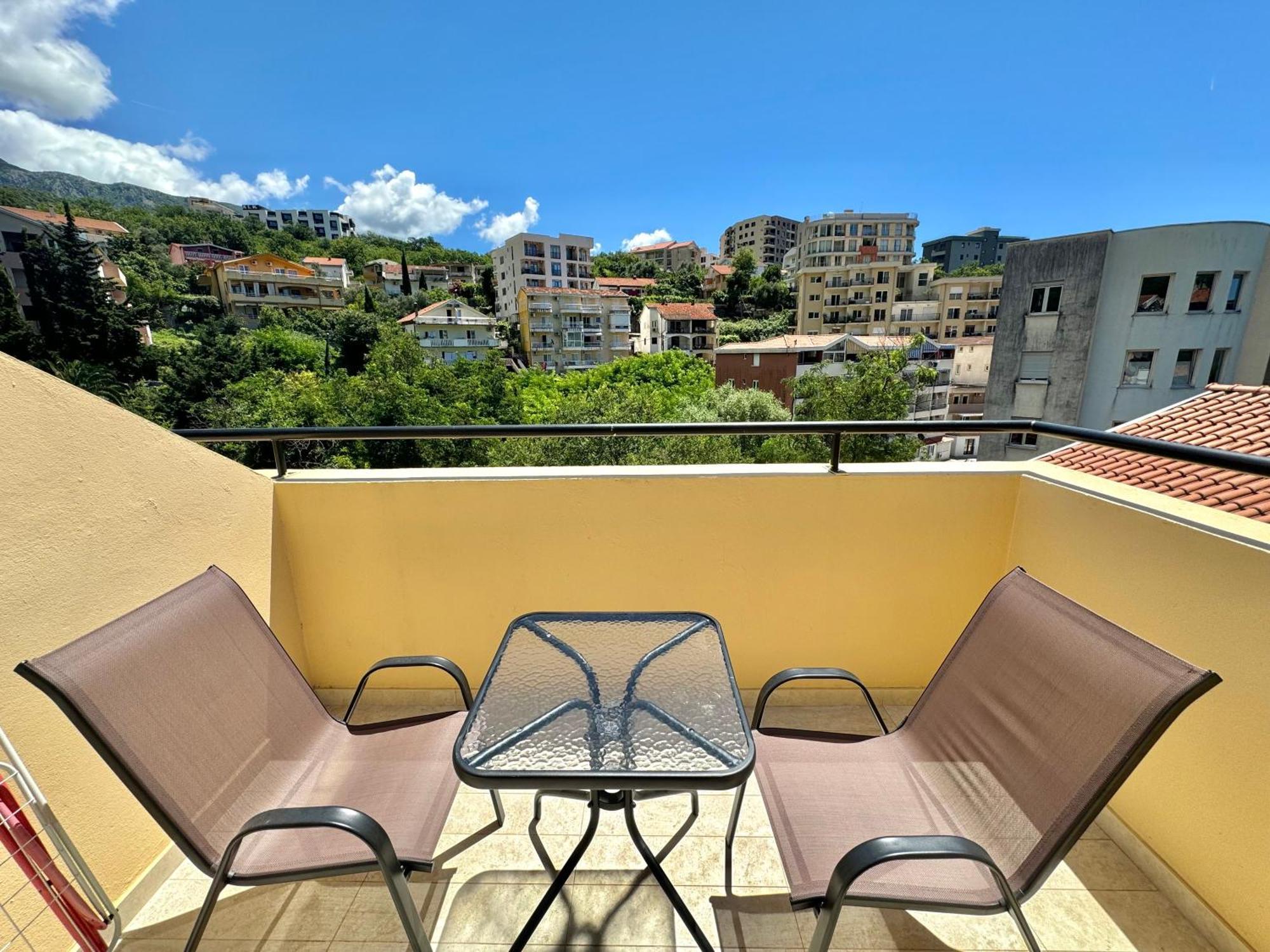 For-A Apartmani Bečići Zewnętrze zdjęcie
