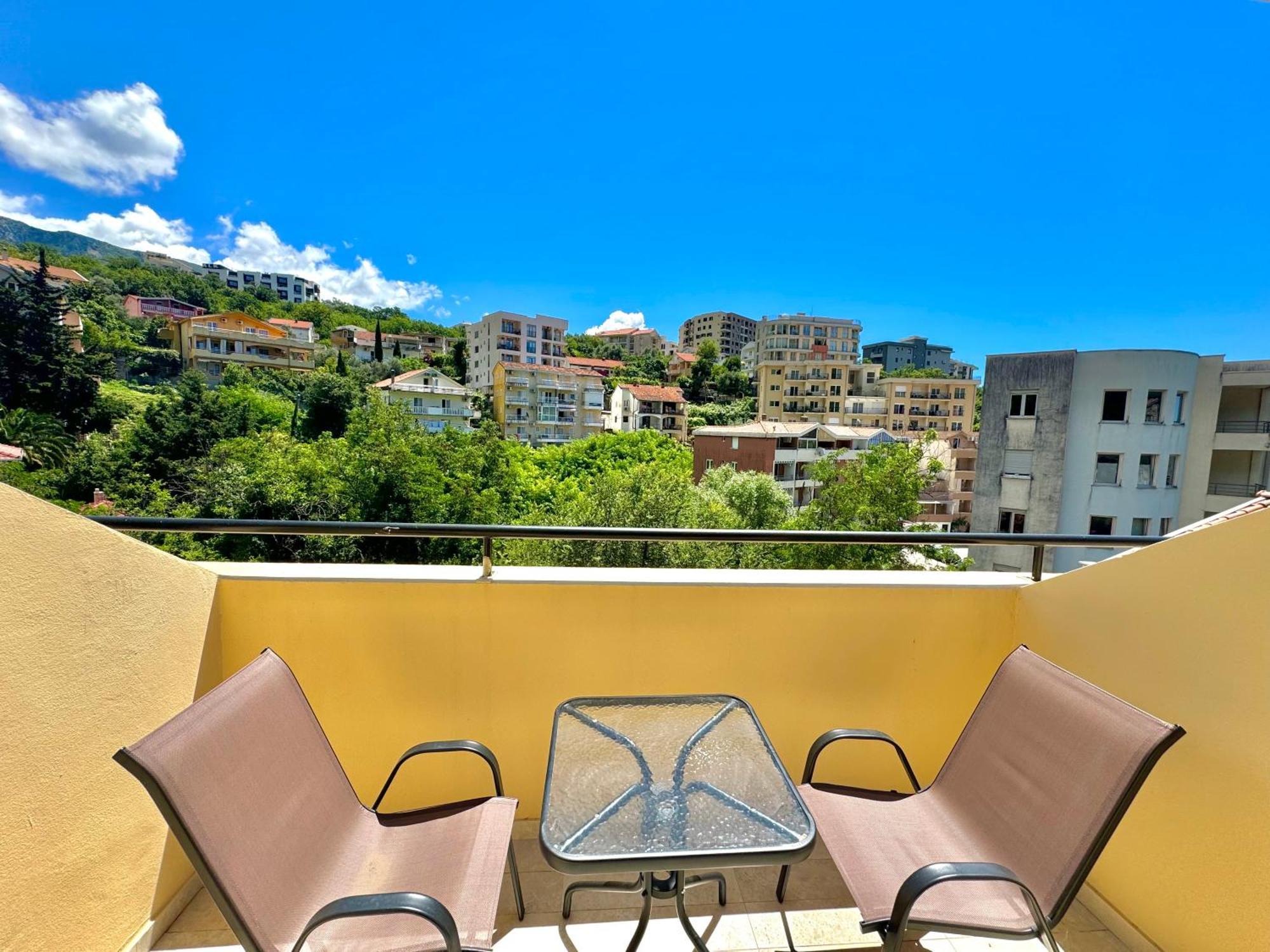 For-A Apartmani Bečići Zewnętrze zdjęcie